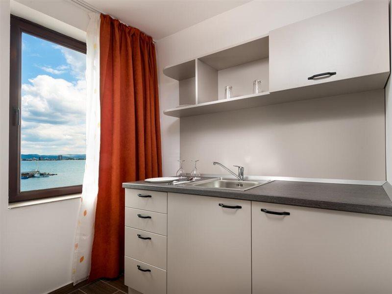 Panorama Blue Family Hotel And Free Parking Nesebar Buitenkant foto