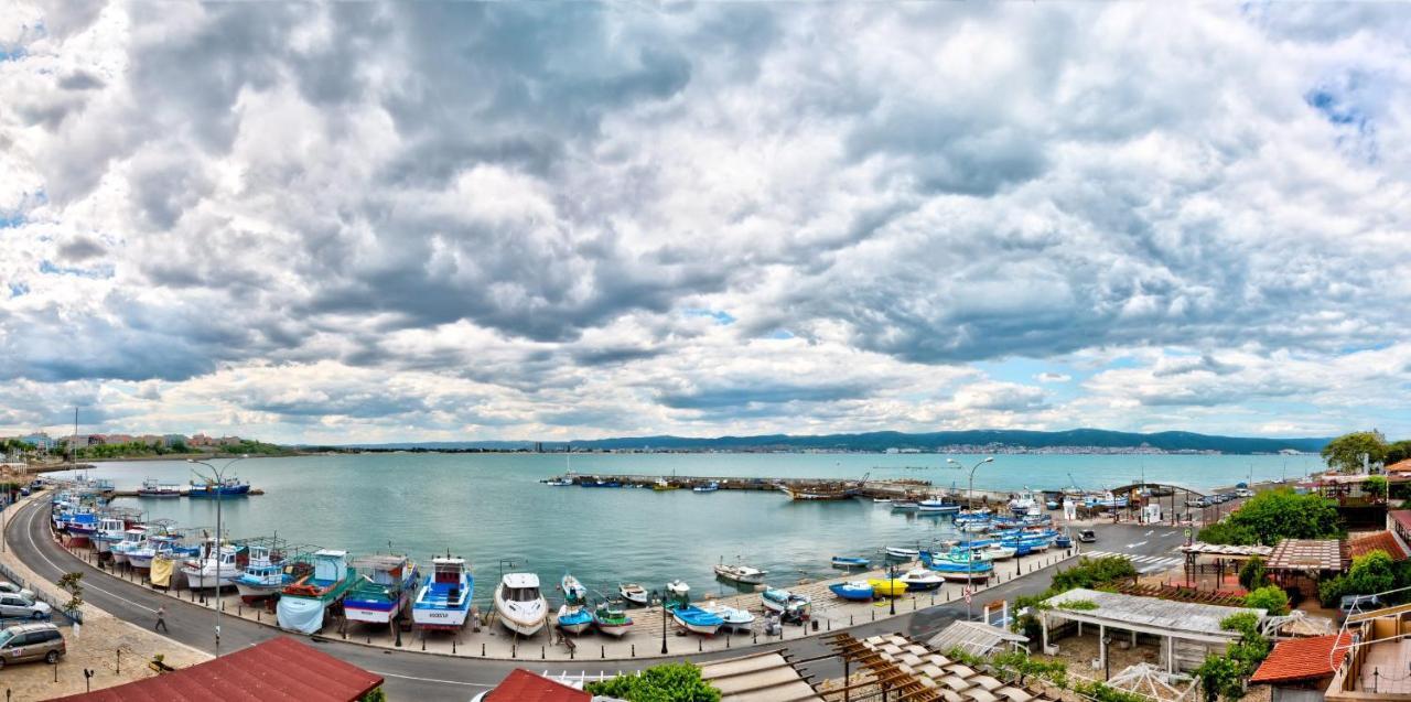 Panorama Blue Family Hotel And Free Parking Nesebar Buitenkant foto